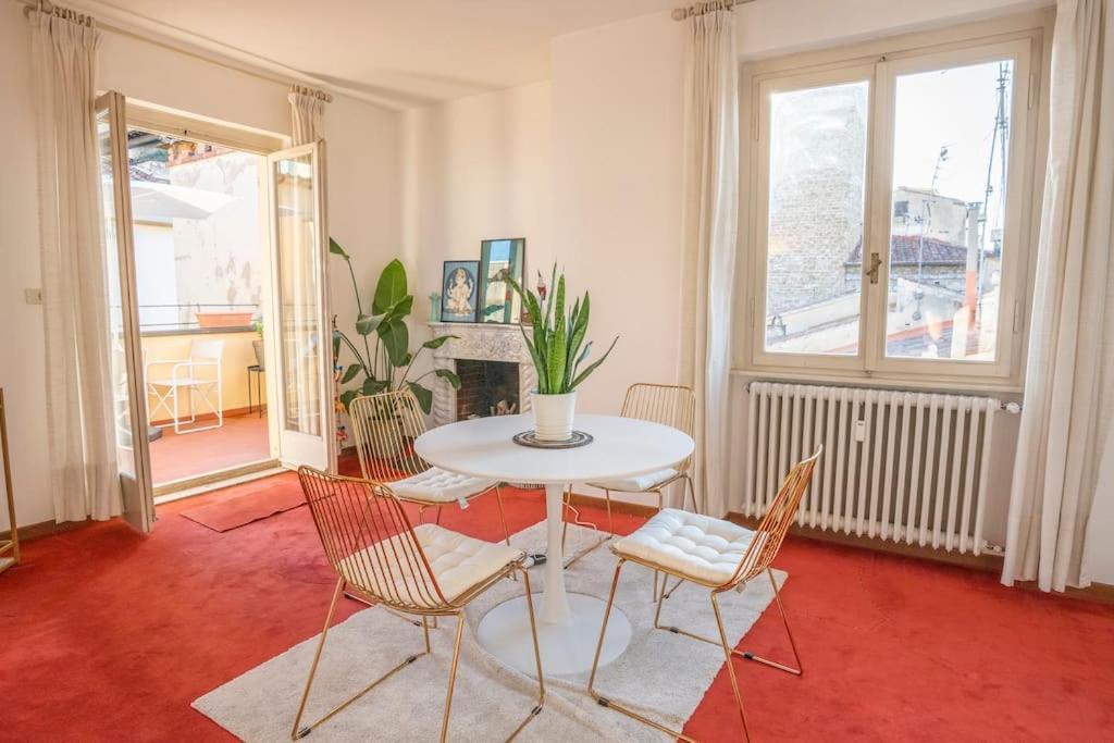 Ferienwohnung Ponte Vecchio'S Penthouse Florenz Exterior foto