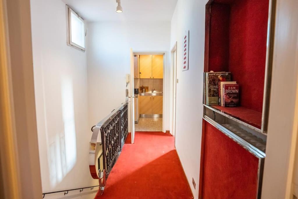Ferienwohnung Ponte Vecchio'S Penthouse Florenz Exterior foto