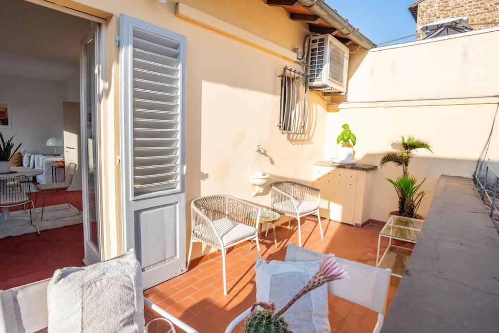 Ferienwohnung Ponte Vecchio'S Penthouse Florenz Exterior foto
